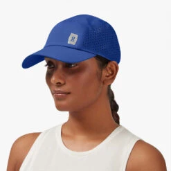On Running On Lightweight Cap -On Running 055914 018 1