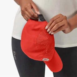 On Running On Lightweight Cap -On Running 055914 212 2